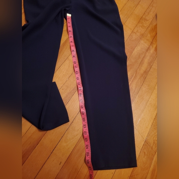 Aritzia Babaton Branson Jumpsuit navy blue, sleeveless, full leg. Size 2 - Picture 14 of 14